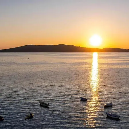 アパート In Ibenik Near Adriatic Beaches